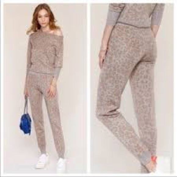 Heartloom Iris 2 piece knit loungers - Picture 7 of 7